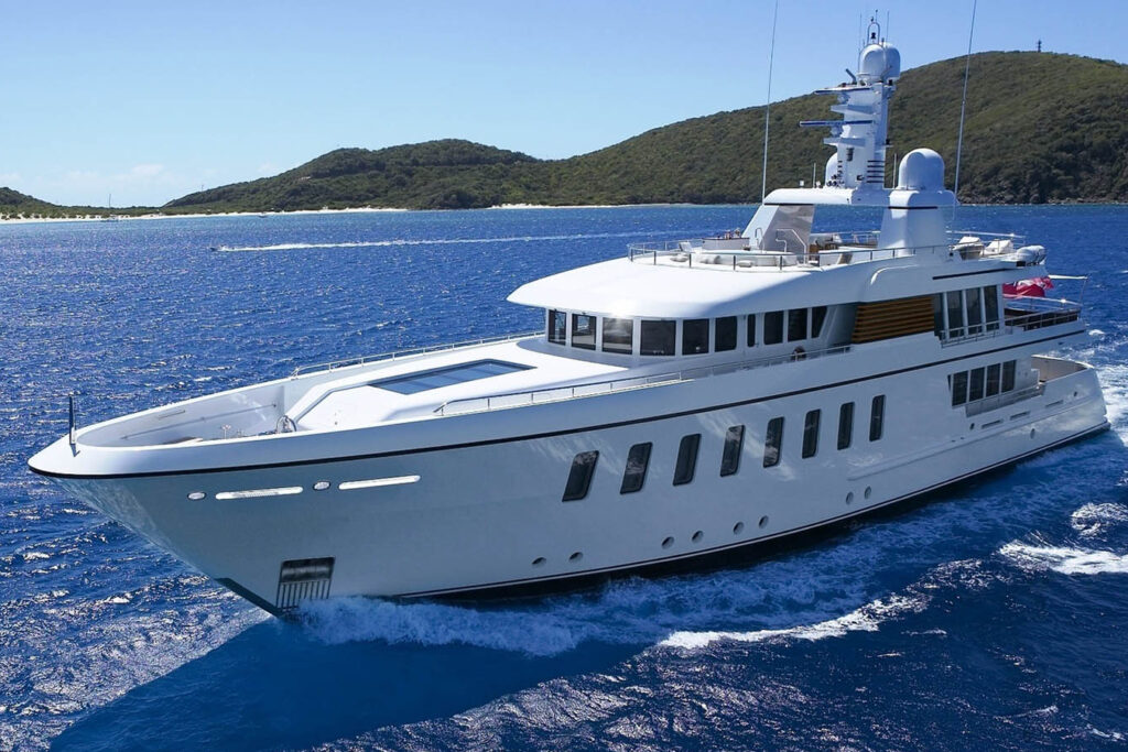 Dream Yacht 02